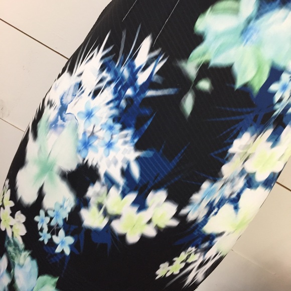 Elie Tahari Emory floral print sheath dress sz 6 - Picture 5 of 8